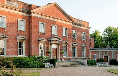 Kelmarsh Hall & Gardens
