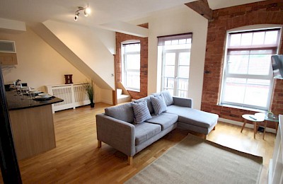 iStay Serviced Apartments