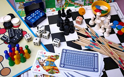 Games, Toys & Books